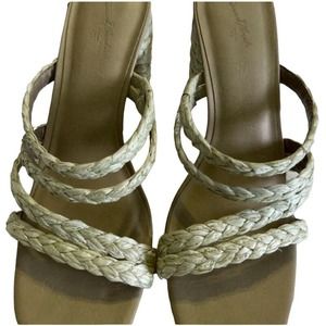 Women's Claire Heels Natural - Universal Thread Size 6